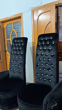 BLACK SOFA 2 PCS FOR SALE