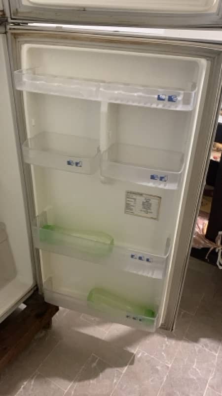 Samsung no frost refrigerator 3