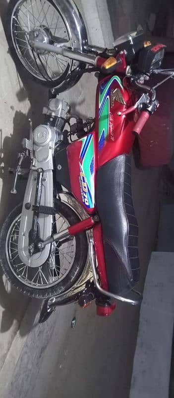 2018 model bike full genuine new bike everything ok 6