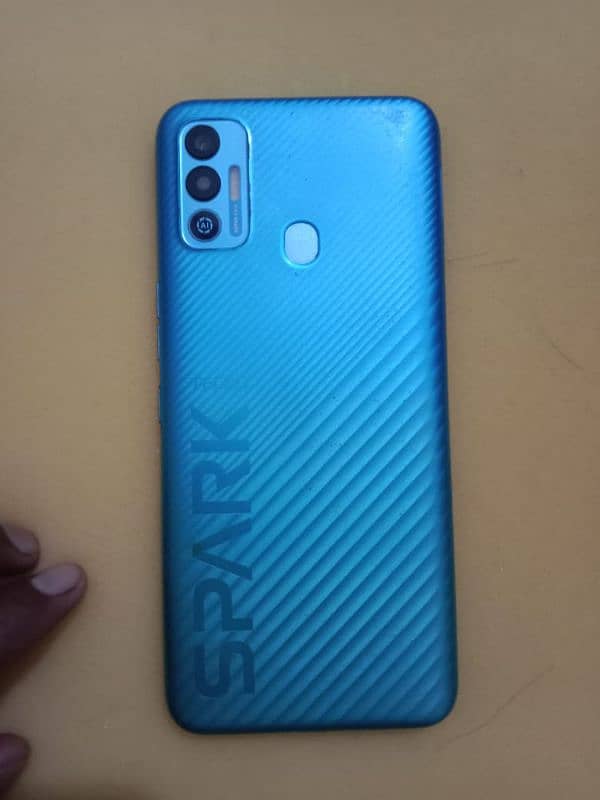 Tecno spark 7    4 64 box and set 1