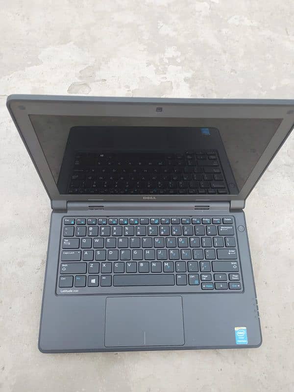 laptop Dell latitude 3160 2