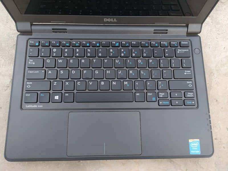 laptop Dell latitude 3160 3