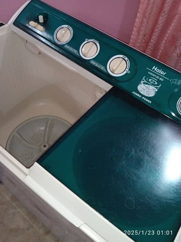 Haier washing machine twin tub model number HWM120BS 8