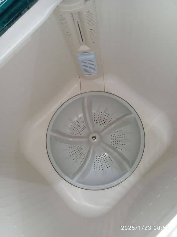 Haier washing machine twin tub model number HWM120BS 19