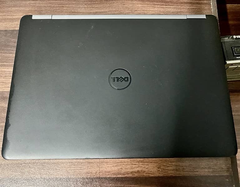 Dell Latitude E7470 Core i7 8GB Ram 256 SSD 1