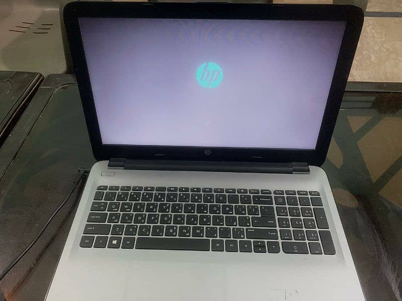 Hp Notebook i3 5th Gernation 9