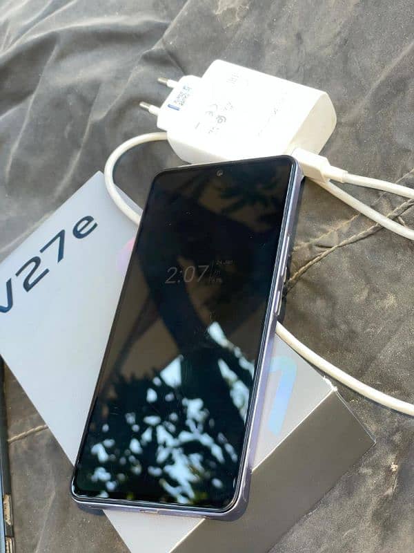 vivo v27e 3