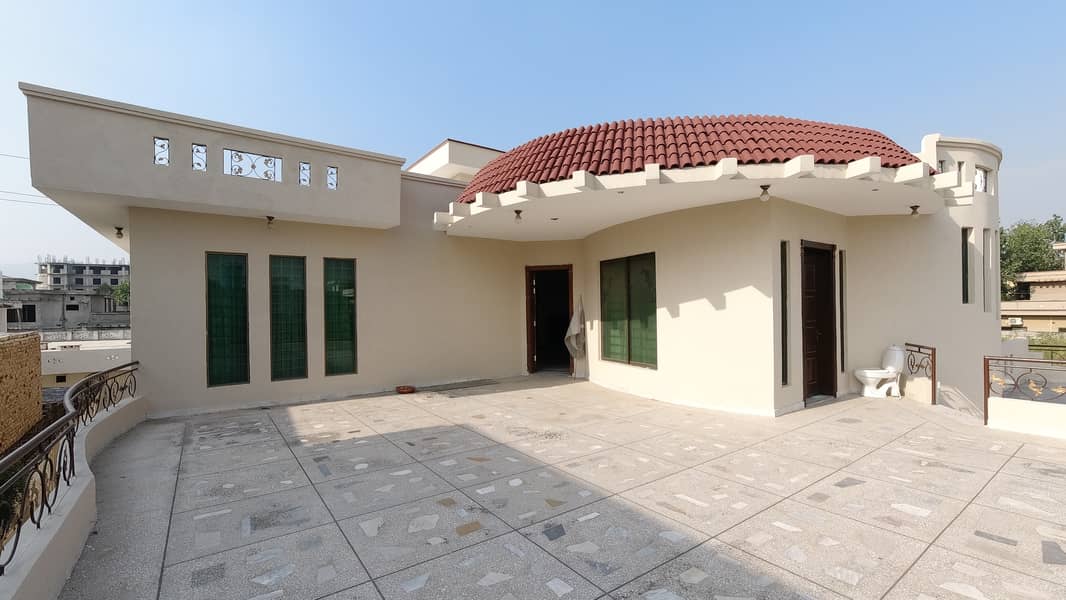 Good 45 Marla House For Sale In Bani Gala 8