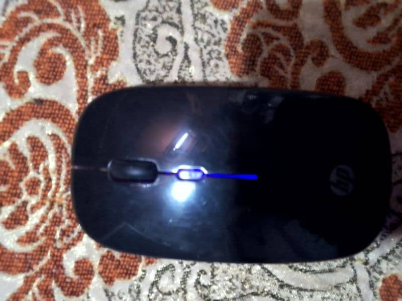 HP wireless mouse 1