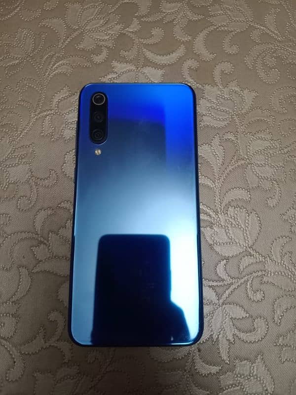 Xiaomi Mi9 SE 3