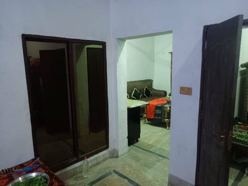 Single story furnished house for sale in Lahorr 4