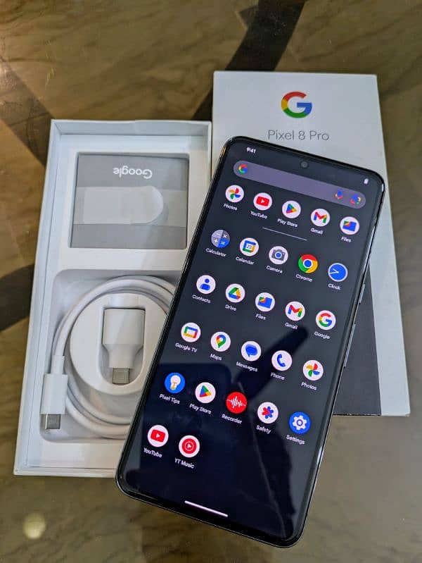 Google Pixel 8 Pro (Only Box Open) 1