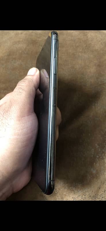 iPhone XS MAX - 256GB - PTA Approved 6