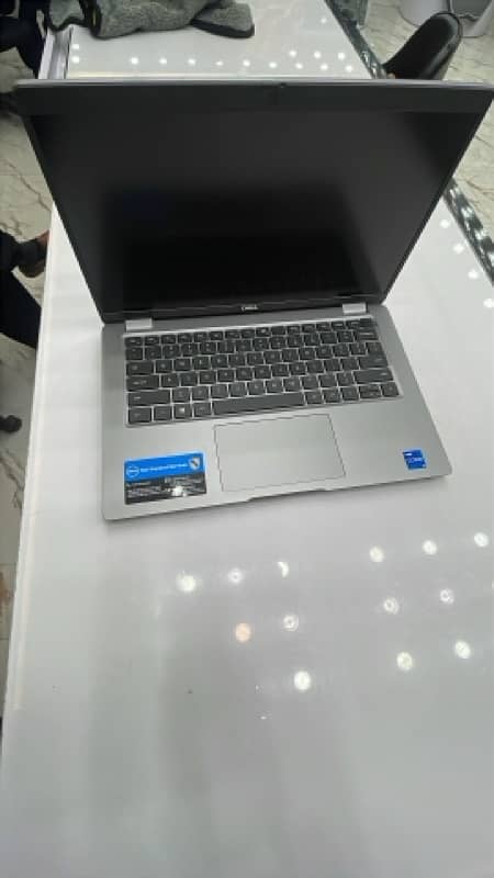 Dell 5440 1