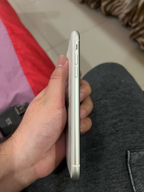 iphone 11  128Gb non pta 1