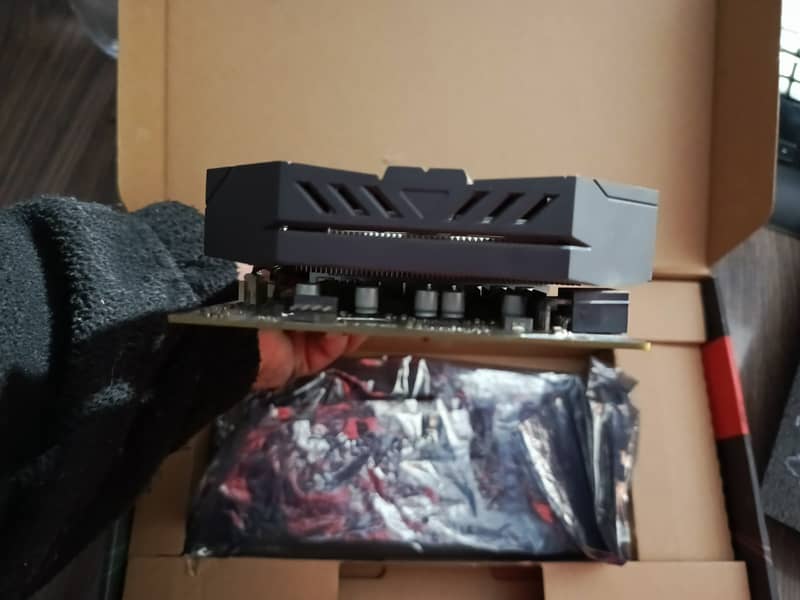 ASUS Dual  Radeon RX 580 OC edition 8GB GDDR5 1