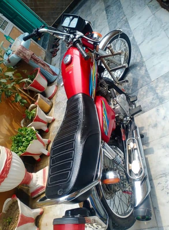 Honda 125 2018 Assalamu Alaikum 03296428873 my WhatsApp number 1