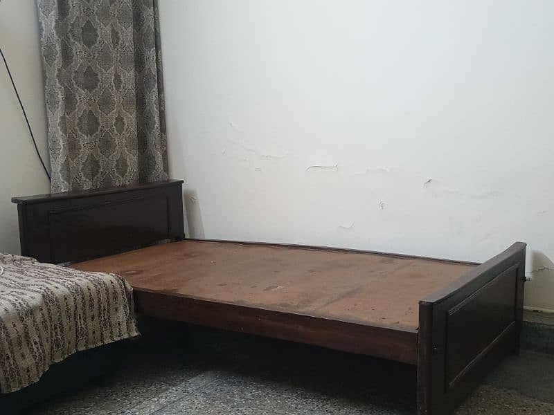 pair of single bed 2