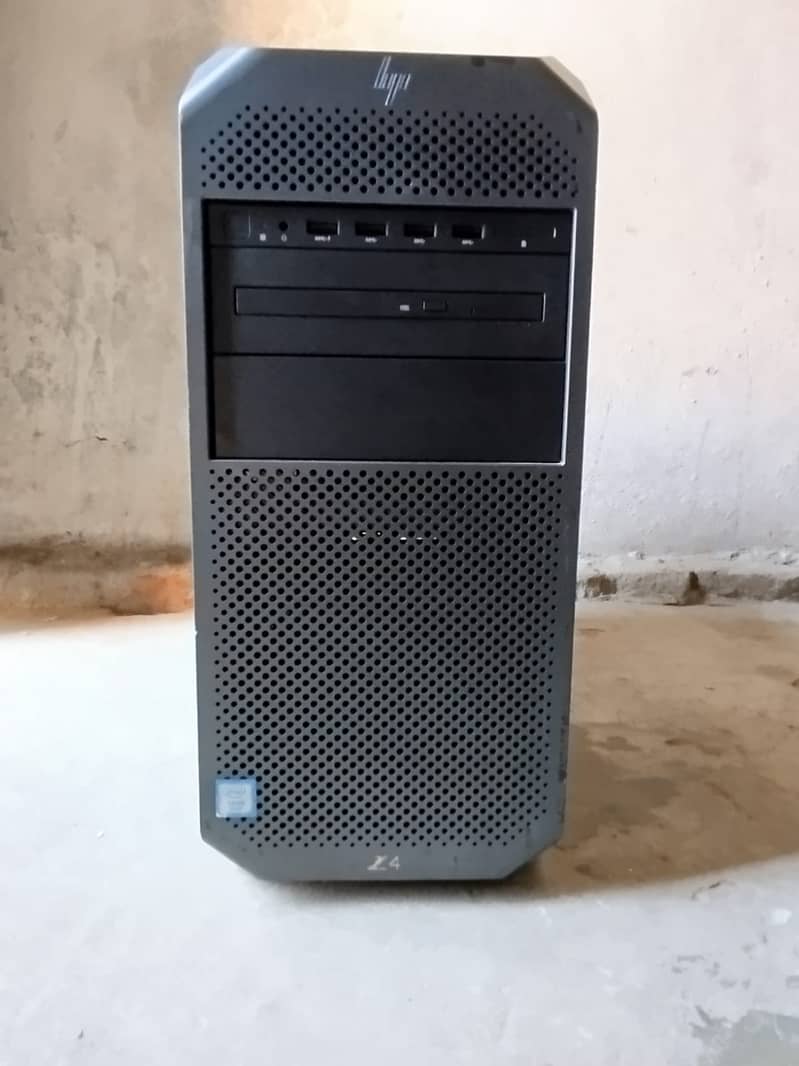 HP Z4 G4 / W 2135 / 32GB DDR4 / 500GB / GTX 1080 8GB 0