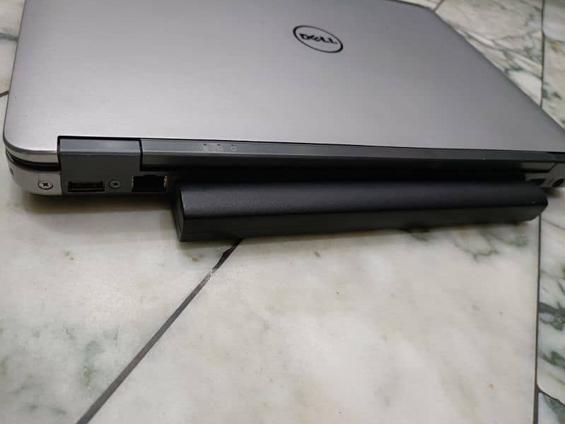 • DELL LATITUDE E6440 - CORE i5 4th Generation +  FULL HD LAPTOP 8