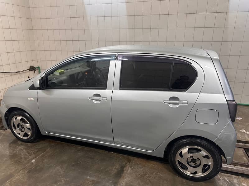 Daihatsu Mira 2015 2