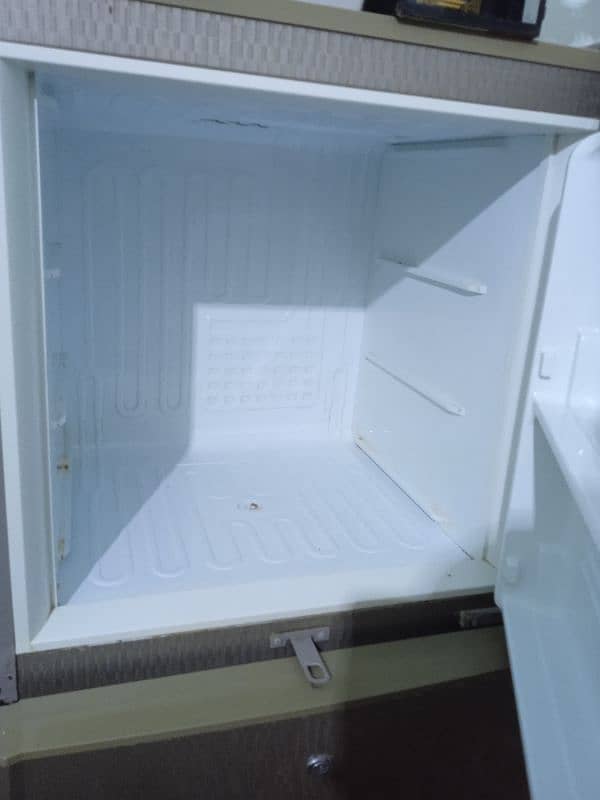 Mini refrigerator 3