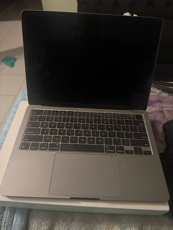 MacBook Air 2022 M2 4