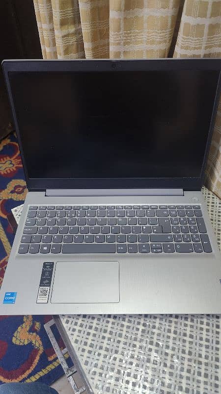 Lenevo ideapad 3 1