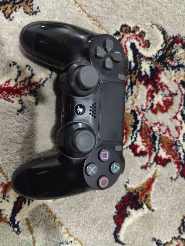 PS4 slim controllers 3