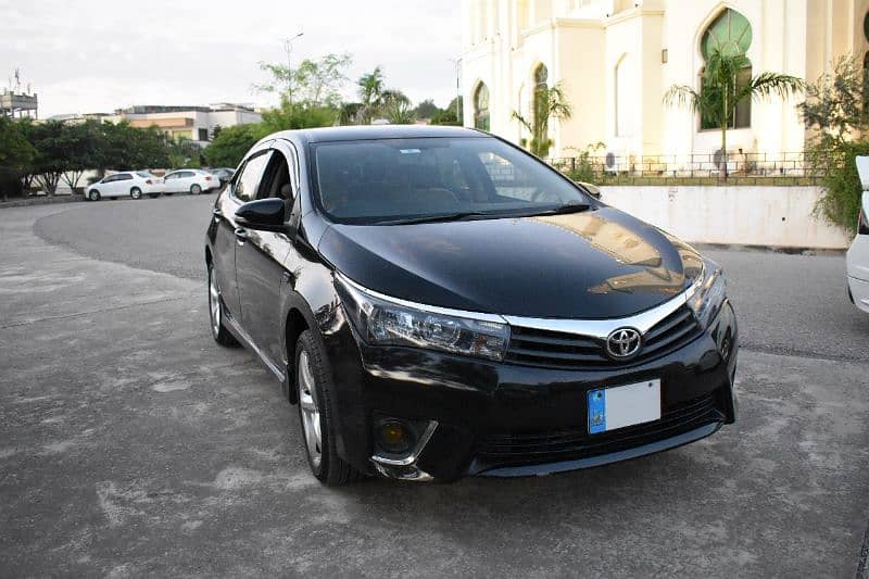 Toyota Corolla Altis 2015 5