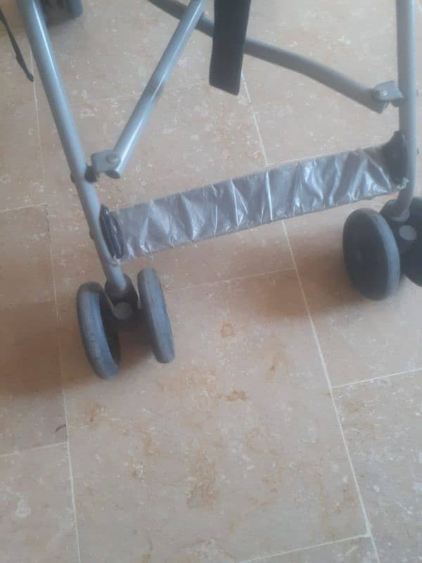 excellent condition pram for sale 3