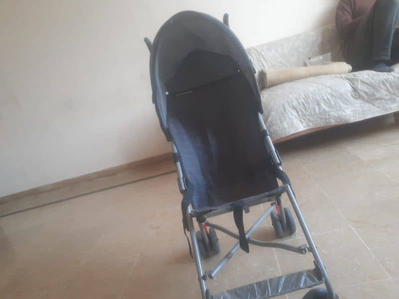 excellent condition pram for sale 18