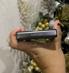 Samsung Z Flip 5