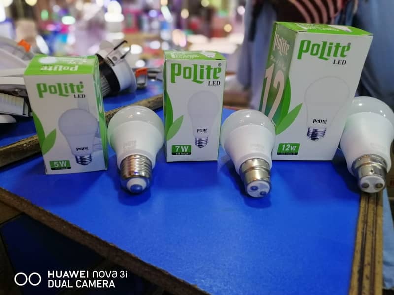 LEd bulbs available. Different prices 4