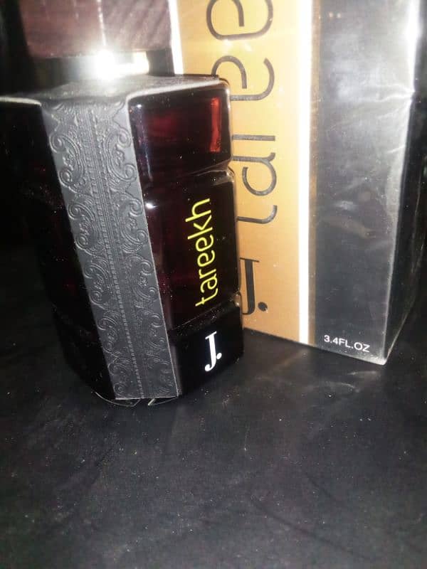 J. /Tareekh perfume 0