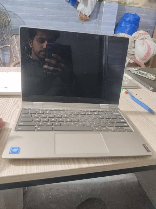 Lenovo Touch chromebook 4gb 64gb 6