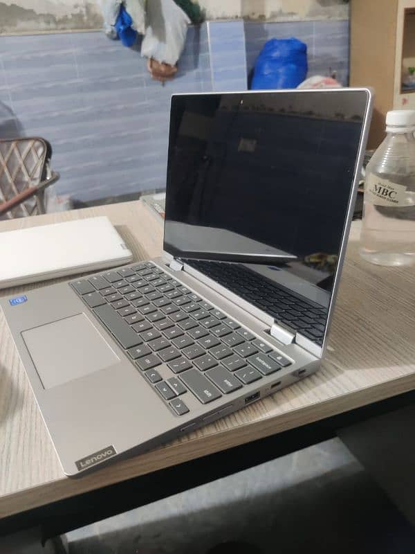 Lenovo Touch chromebook 4gb 64gb 8