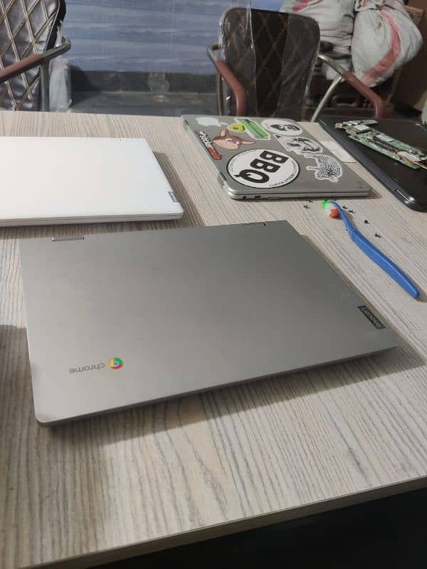 Lenovo Touch chromebook 4gb 64gb 9