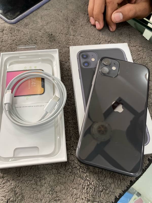 Iphone 11 Brand New Only 1 month use 1 year Apple Official Warranty99% 0