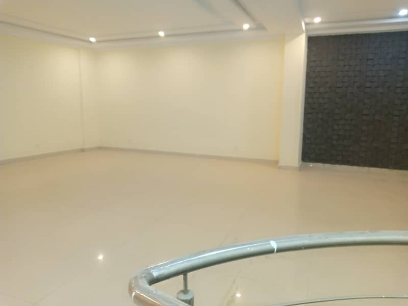 Commerical hall for rent in civic center phase 4 bahira town Rawalpindi 4