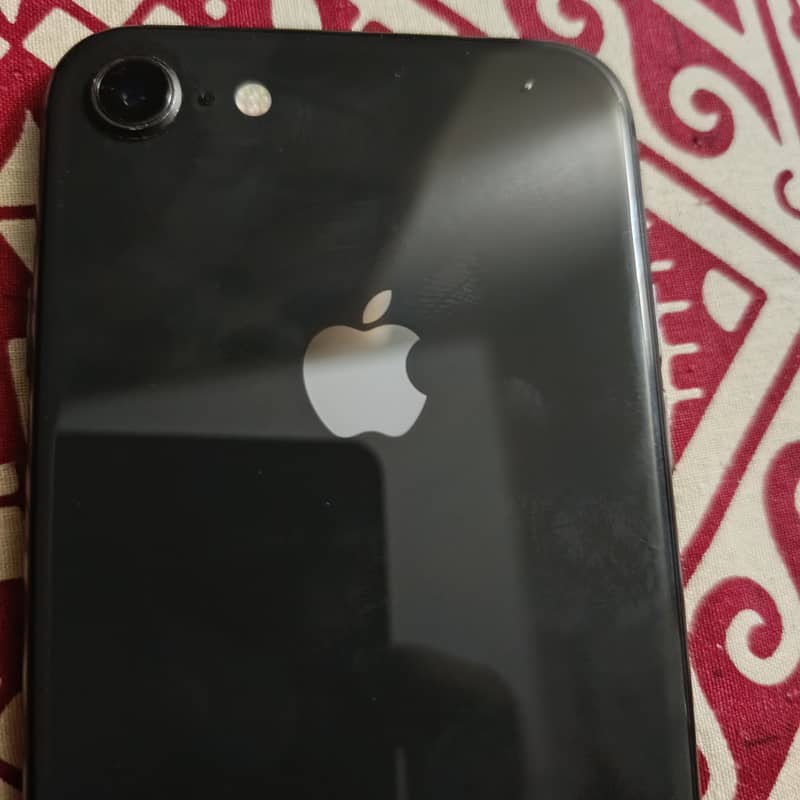 Clean iphone 8 without box non pta best for gaming and school student 2