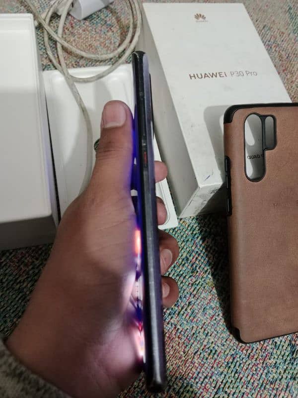 Huawei p30 pro (exhg also) 3