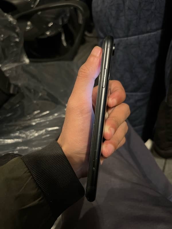 iphone xr 128gb factory unlock 3