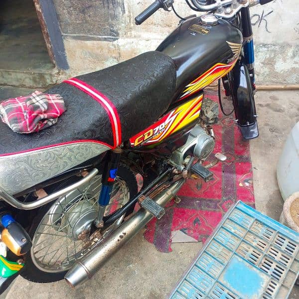 Honda cd70 Hyderabad number 0