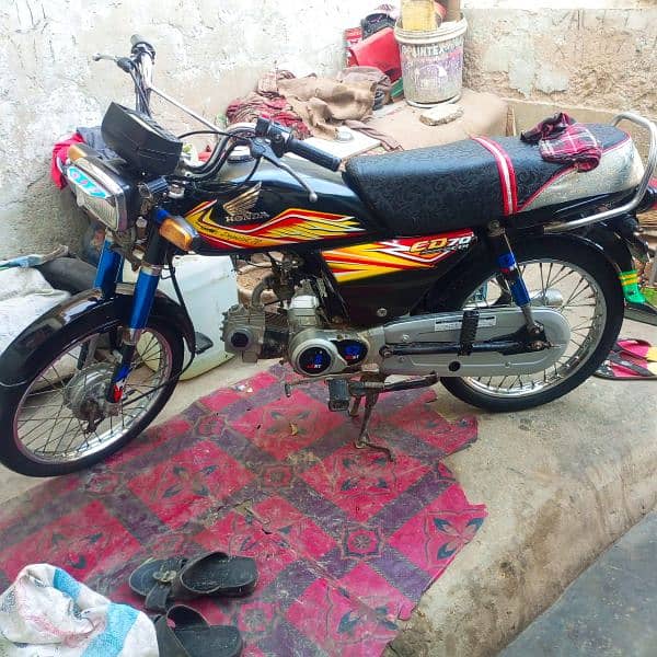 Honda cd70 Hyderabad number 6