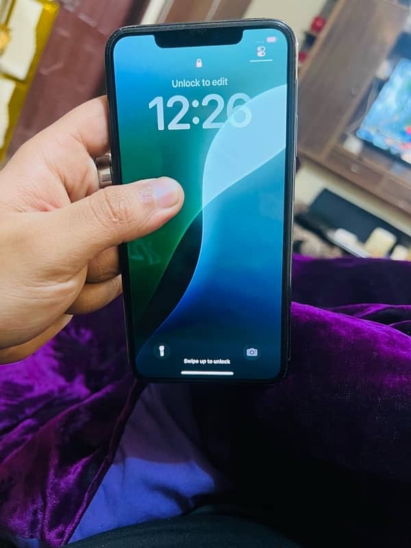 i phone 11 pro max 512 gb bettery health 82 1