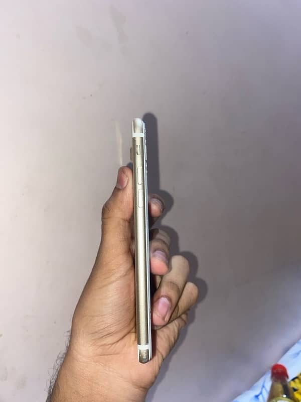 iPhone 7 128gb pta approved 1