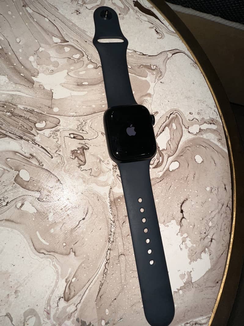 Apple Watch Series 7 GPS 41mm 1