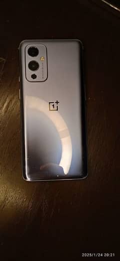 OnePlus 9 10/10 mint condition pta approved 120 fps