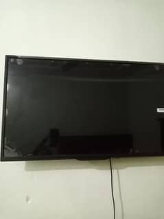 global 32 inch lcd in very good condition